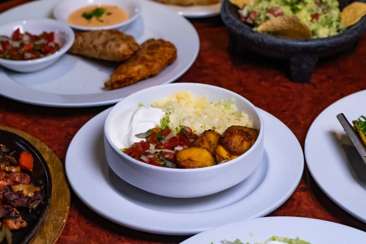 El Porton Bowl